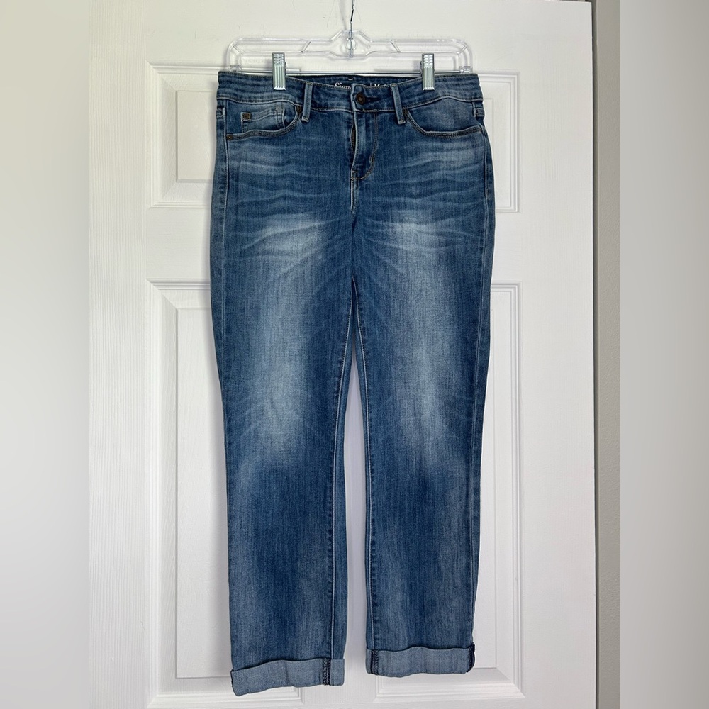 Signature by Levi Strauss Women's Denim Straight Leg Jeans